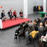 Expertenrunde und Publikum des Events "Let's talk about Frauengesundheit"