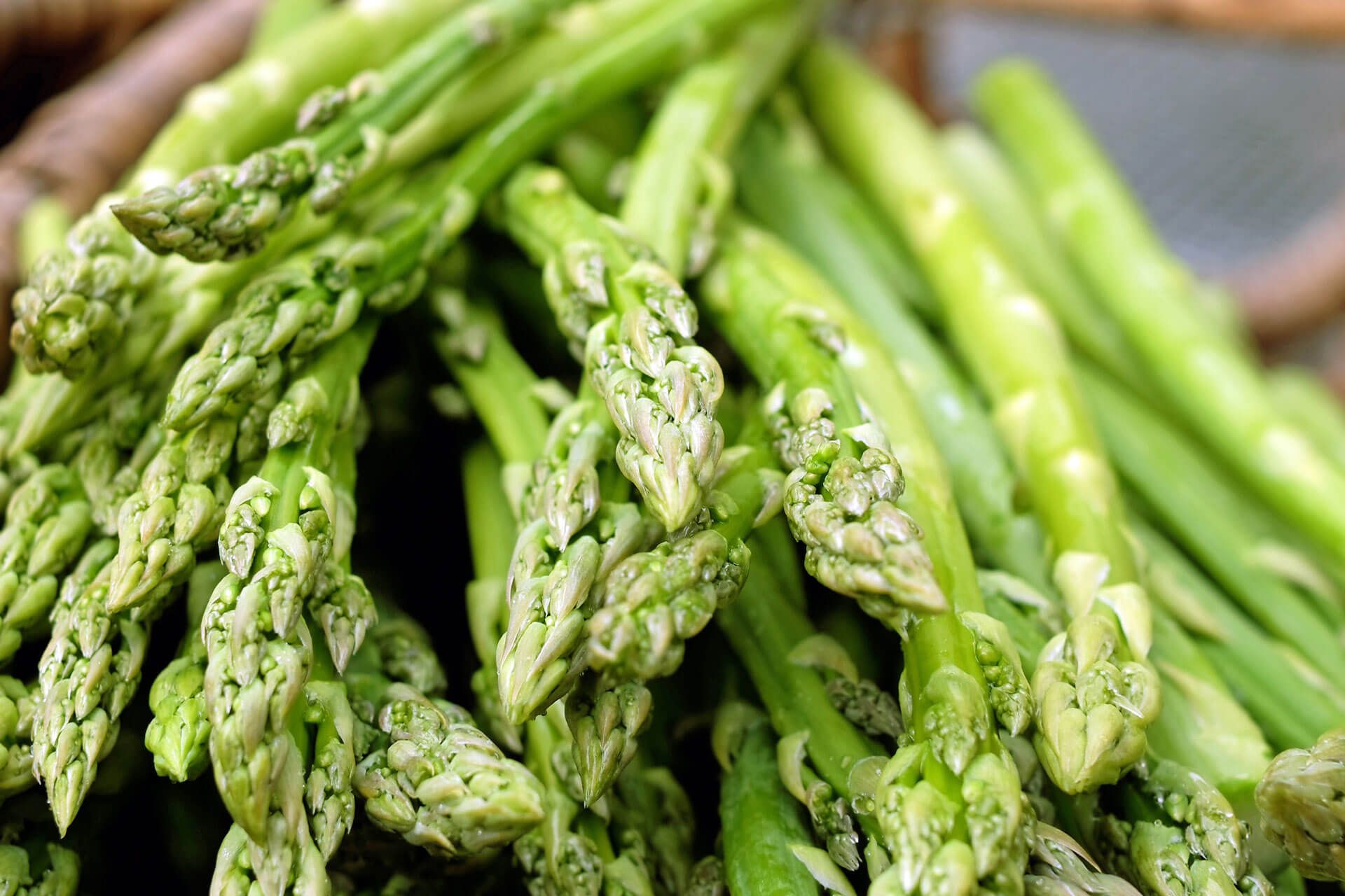 Grüner Spargel.